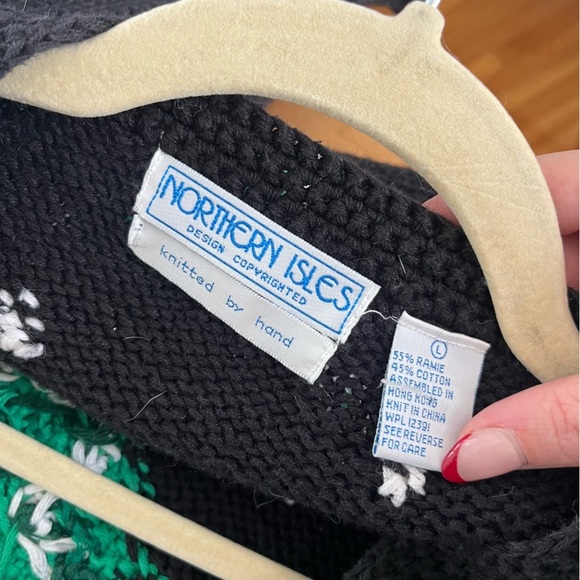 Northern Isles Hand Knit Santa Claus St Nick Ugly Christmas Sweater | large - Picture 4 of 8